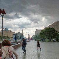 Начало урагана "Эдгар" в Москве :: Игорь Сарапулов