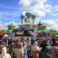 9 июля - день Тихвинской иконы Божией Матери :: Сергей Кочнев