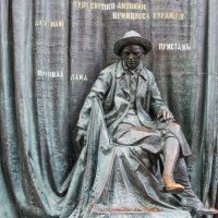 Памятник Е. Вахтангову на Арбате. :: Владимир Безбородов