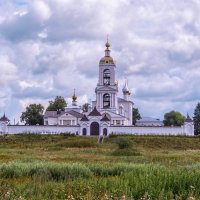 Прощальный взгляд на монастырь :: Сергей Цветков