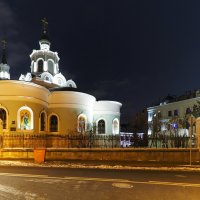 Из вечерней прогулке по Москве. Храм Воздвижения Креста Господня на Чистом Вражке. :: Евгений Седов