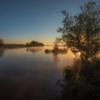 Восход на речке Буянке. :: Виктор Евстратов