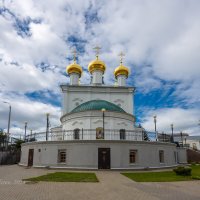 Церковь Троицы Живоначальной :: Александр Синдерёв