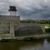 Нарвский замок. :: Лариса С.