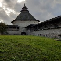 Покровская Башня изнутри крепости :: Галина Минчук