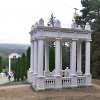 Смотровая площадка в парке (вид на Долину роз) :: Татьяна Машошина