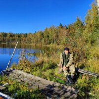 На берегах лесного озера :: Денис Бочкарёв