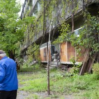 Заброшенный шахтёрский посёлок Акармара. В этом доме до сих пор живут :: Gen 