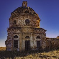 Храм св. Николая в селе Суровка. 1819г. :: Евгений Анисимов