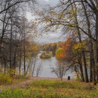 Октябрь в Царицыно... :: Владимир Жданов