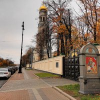 Колокольня НОВО - ДЕВИЧЬЕГО монастыря :: Виктор Никитенко