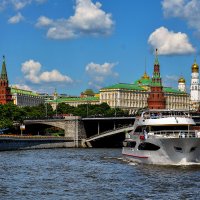 По Москве реке. :: Сергей Воротников