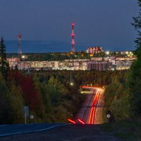 Вид на вечернюю Ухту с автодороги Ухта-Сыктывкар со стороны центральной России :: Николай Зиновьев