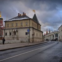 "В двух шагах" от Кремля. Варварка"© :: Владимир Макаров