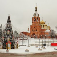 На площади Победы :: Андрей Снегерёв