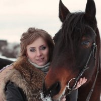 Девушка на конной прогулке. :: Катрина Деревеницкая
