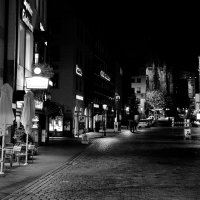 Ночь, улица, фонарь..... :: Leonid Volodko