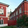 На территории женского монастыря Коломенского Кремля :: Galina Solovova