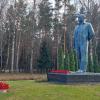 У памятника Гагарину в Звездном городке :: ИРЭН@ .