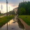 Вечерним улицы после дождя :: Сергей Кочнев