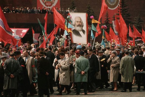 Советские застолья в фотографиях