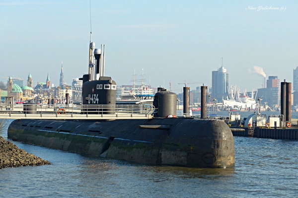 Русская подводная лодка-музей U-434 в Гамбурге