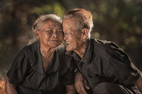 Счастливая пара, Таиланд  - Эмоции людей