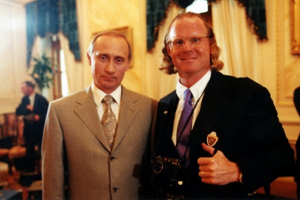 Владимир Путин (Vladimir Putin) и Питер Тернли (Peter Turnley) в Кремле , 2000