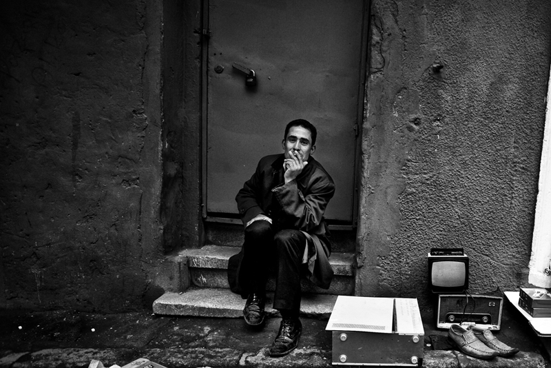 Стамбул в уличных фотографиях Мустафы Дедеоглу - №5
