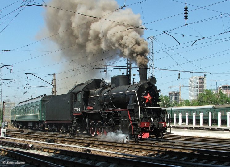 Steam locomotive Er797-15 with retro-train