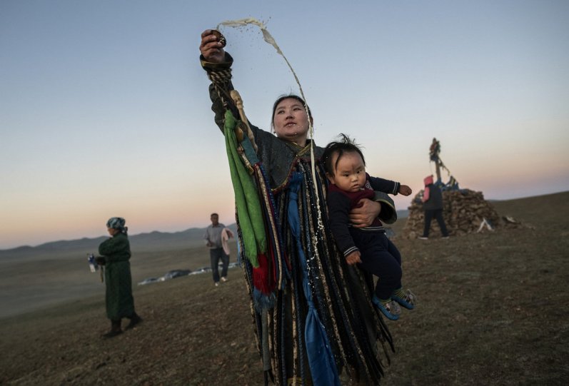 Фоторепортаж: шаманские ритуалы Монголии - №5
