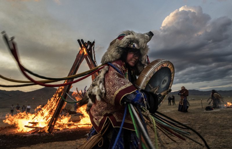 Фоторепортаж: шаманские ритуалы Монголии - №9