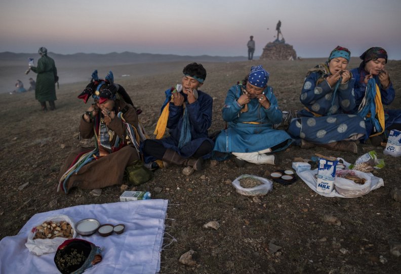Фоторепортаж: шаманские ритуалы Монголии - №13