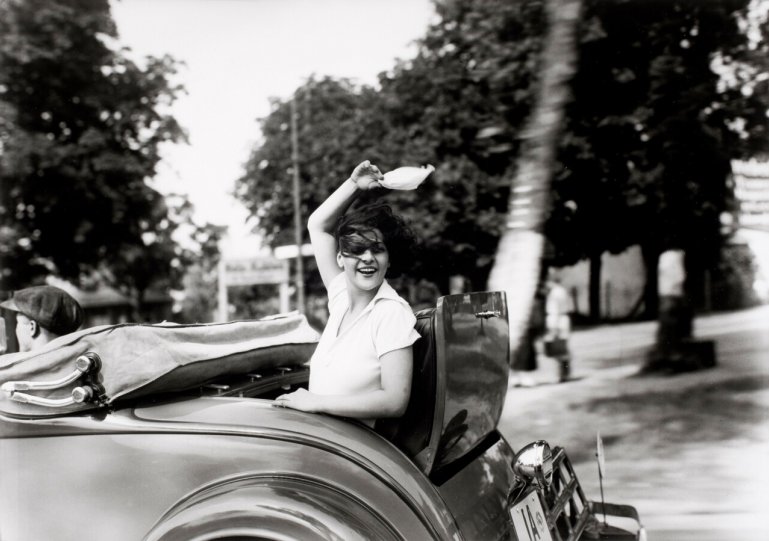 Ева Шаплоне, 1932 год.