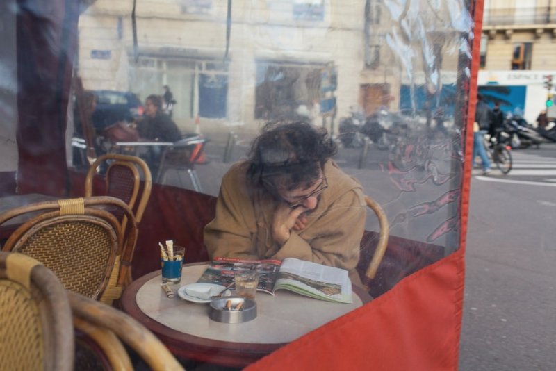 Кафе, Париж. Фотограф Пьер Вайзер.