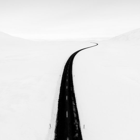 1-е место. «Дорога в Исландии». Фотограф Тим Невелл.