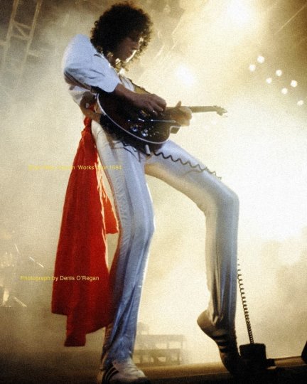 Автор многих хитов Queen – Брайан Мэй во время гитарного соло в туре Queen, 1984 год.