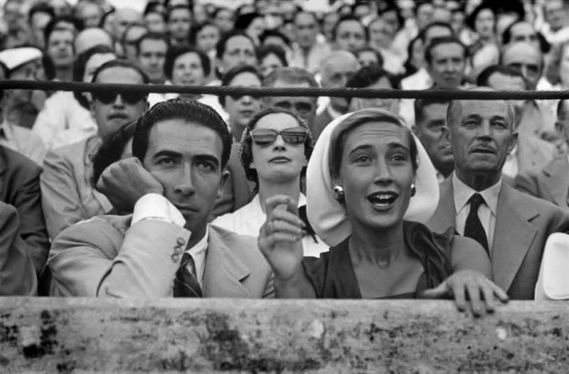Наварра, Памплона, Сан-Фермин, Испания, 1952 год. Фотограф Анри Картье-Брессон.