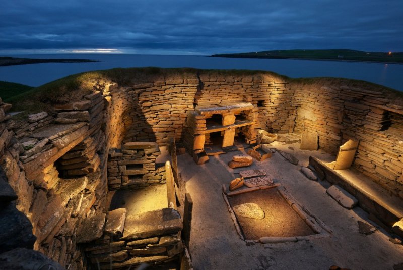 Скара-Брей – наиболее хорошо сохранившееся европейское поселение эпохи неолита. Остров Мейнленд, Шотландия. Фотограф Джим Ричардсон.