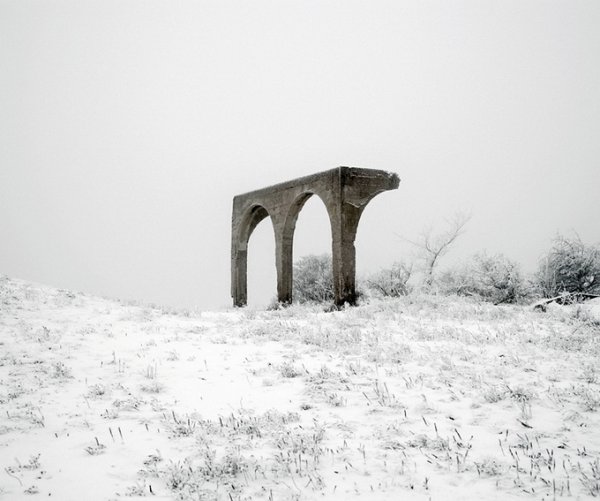 Граница между документальным и художественным фото. Tamas Dezso - №20