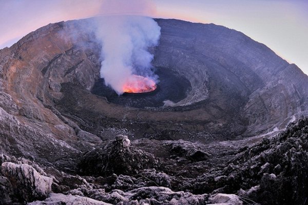 Лучшие фото кадры извержения вулканов мира - №20
