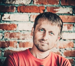 Евгений Артемьев