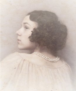 Анастасия Лаурус