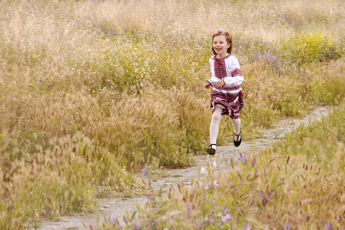 навстречу к лету - Elena Максимова