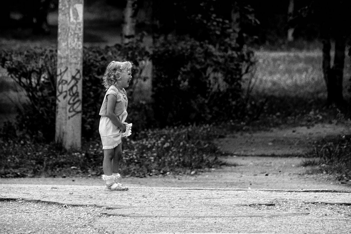 white dress - Aleksandr Tishkov
