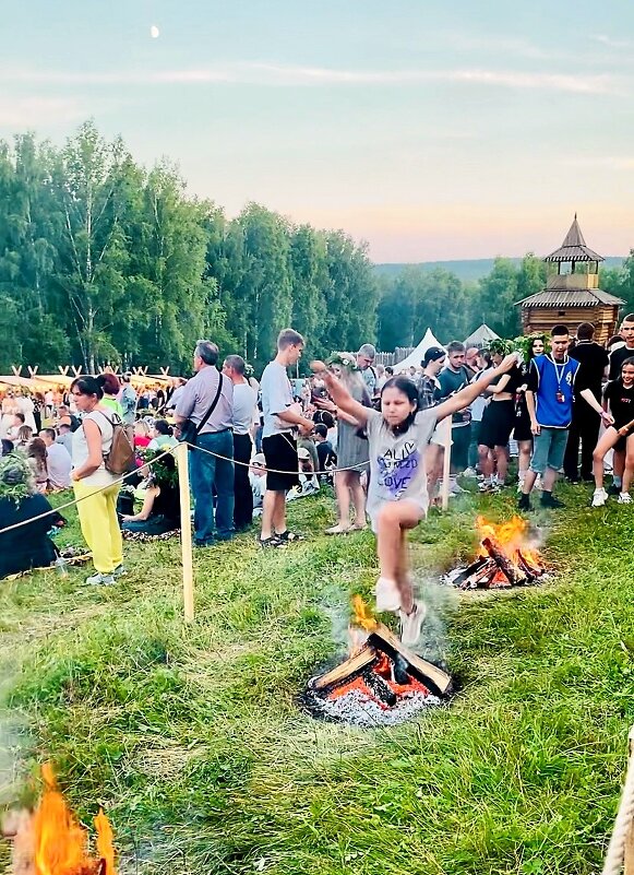 "С огоньком" - Вера Феофелактова