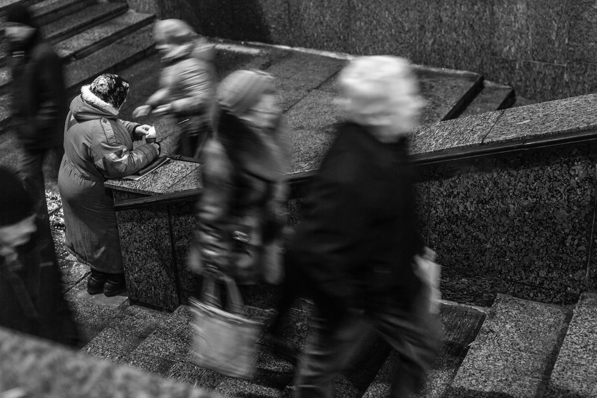 в переходе - Игорь 