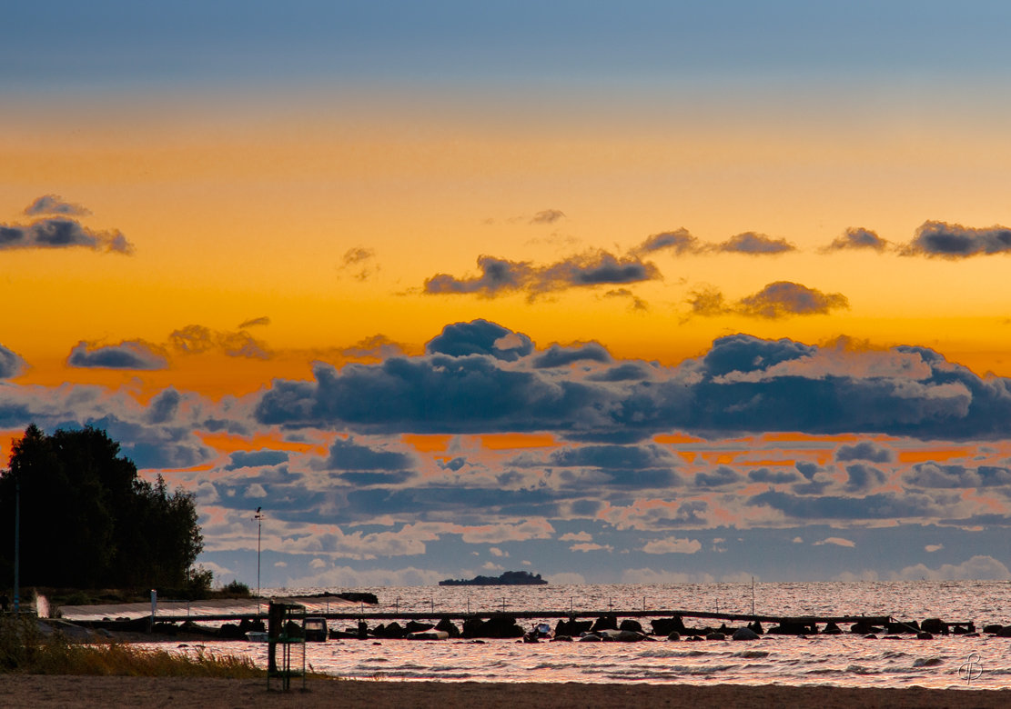 Закат над заливом - Виталий 