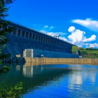 Братская ГЭС :: Роман Кондрашин