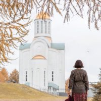 У церкви :: Светлана Старикова